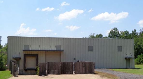 Former Jackson Lighting: 227 Marketridge Dr, Ridgeland, MS 39157
